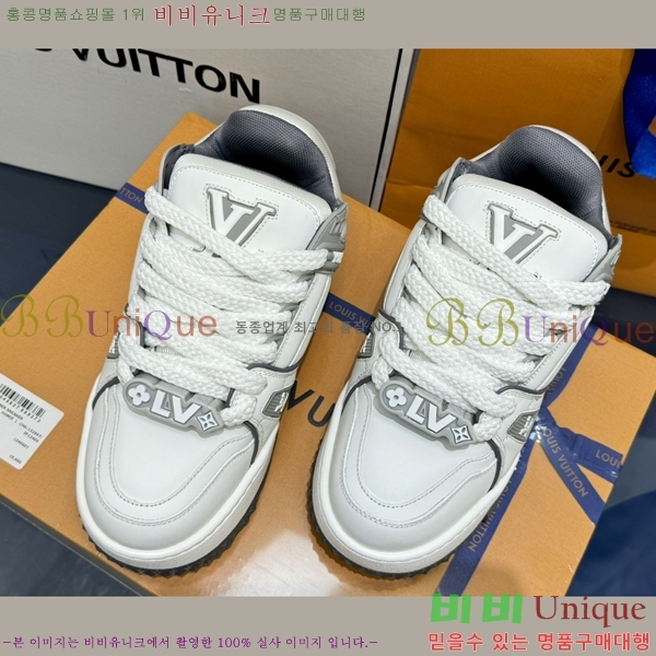 NEW LV Ʈ���̳� �ƽ� ����Ŀ�� 40L249272-77-3