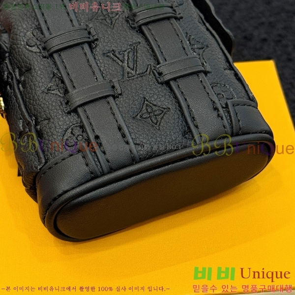 ���̺��� �̴� ũ�������� �Ŀ�ġ M77166-1