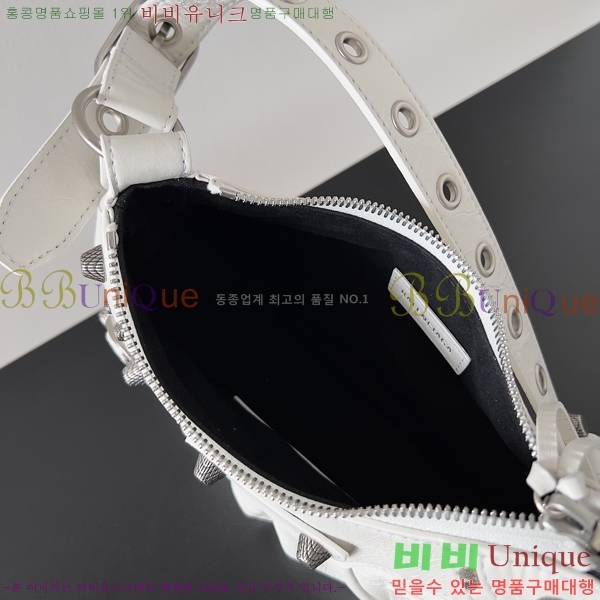 #�߷��þư� LE CAGOLE �� ī�� Xs ����� 6713091-1