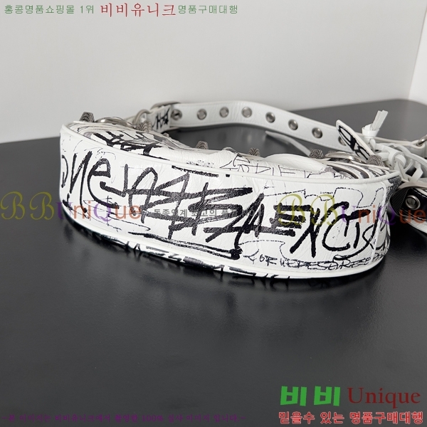 #�߷��þư� LE CAGOLE �� ī�� Xs ����� 6713091-16