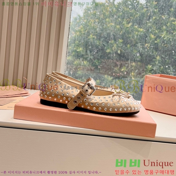 �̿�̿� �޸����� �÷����� 32MU2411-158-4