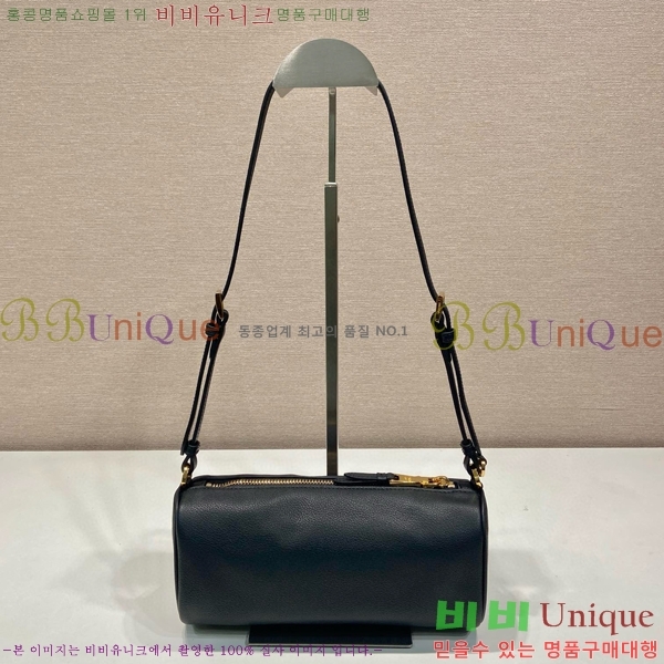 #����� �ﰢ �ΰ� ũ�ν��� 1BC239-102