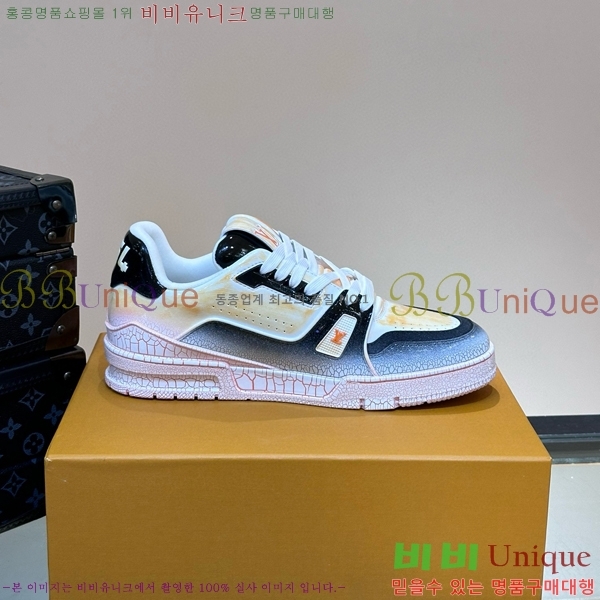 ���̺��� Ʈ���̳� ����Ŀ�� 55L4541744-3