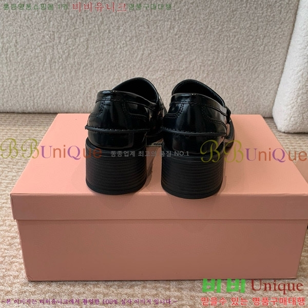 ���� �̿�̿� ��� ���� M4402225-4