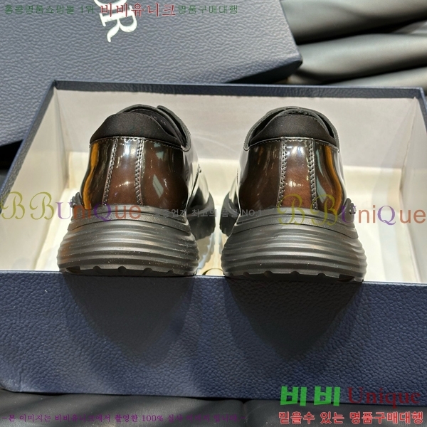 ���� ��� Ŭ���� ���� D24134055-9