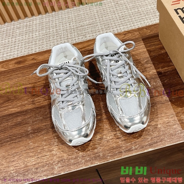 ���� ���߶��� X �̿�̿� ����Ŀ�� MU2411552-2