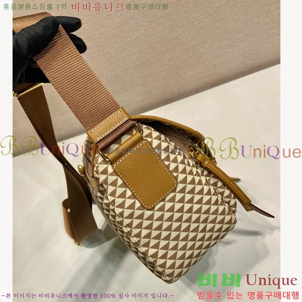 #����� �ﰢ �ΰ� �ɺ� �ڼ� �����Ϸ� ����� 1BD383-104