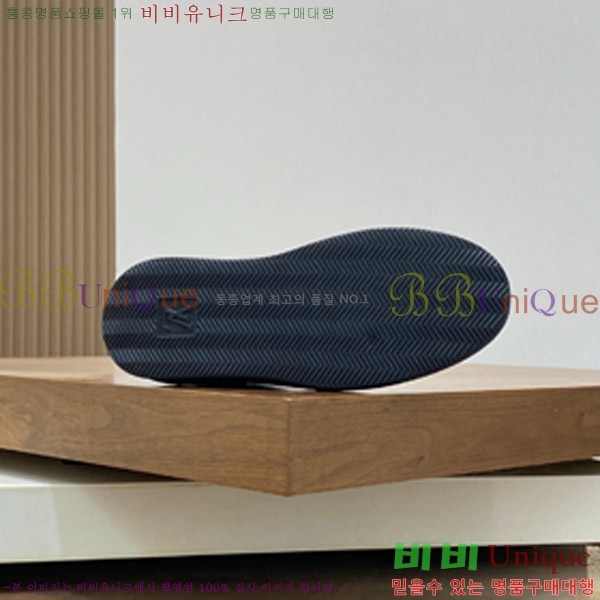 ���� ���̺��� ����Ŀ�� 42LV47521418-2