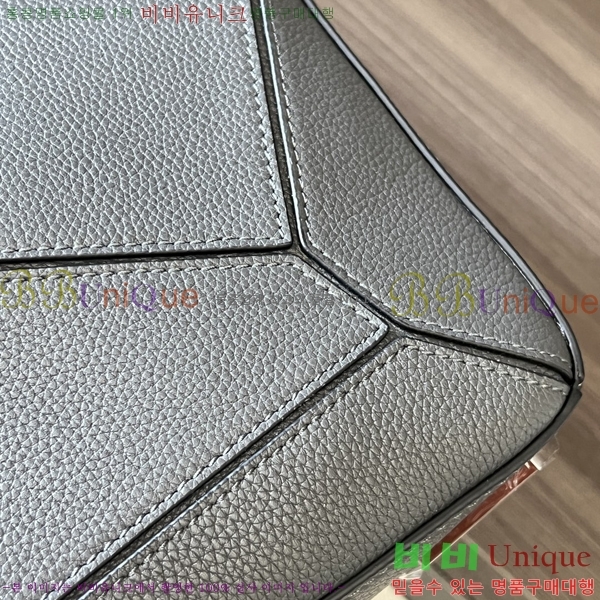 #�ο��� ����� �̵�� 2105149-78-2