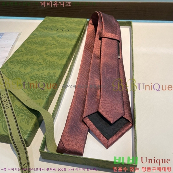 #���� ��Ÿ�� GU219744-18