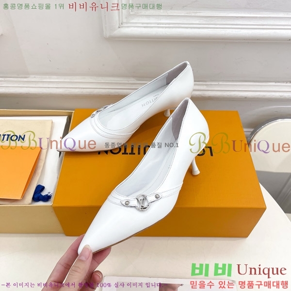 ���̺��� ������ 34LV575122-4 ��5.5cm