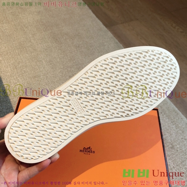 �����޽� Julian ������ �������� 38H253157-5