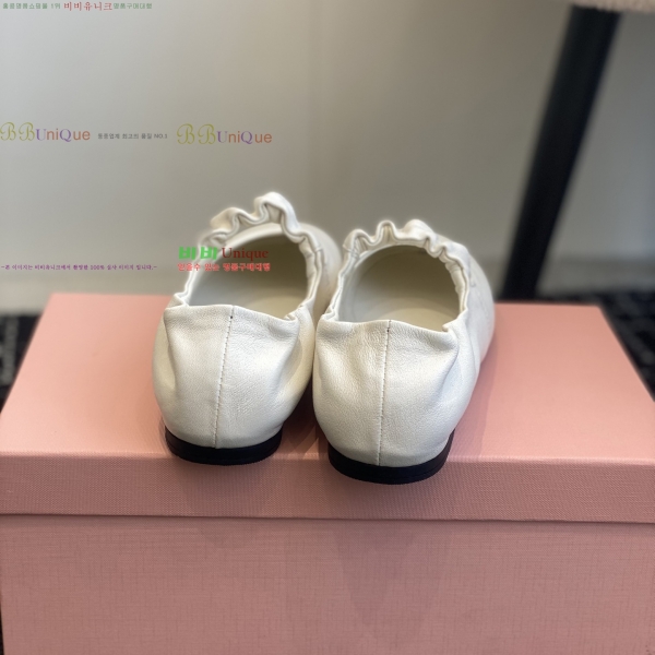 �̿�̿� �޸����� �÷����� 32MU253142-2