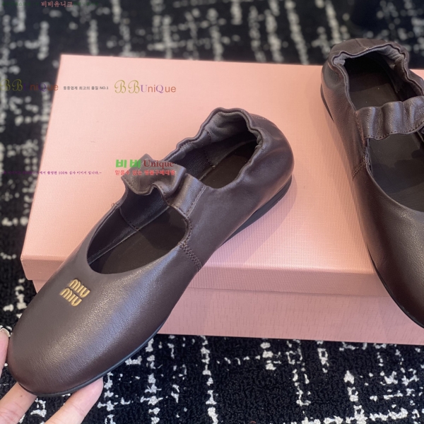 �̿�̿� �޸����� �÷����� 32MU253142-3