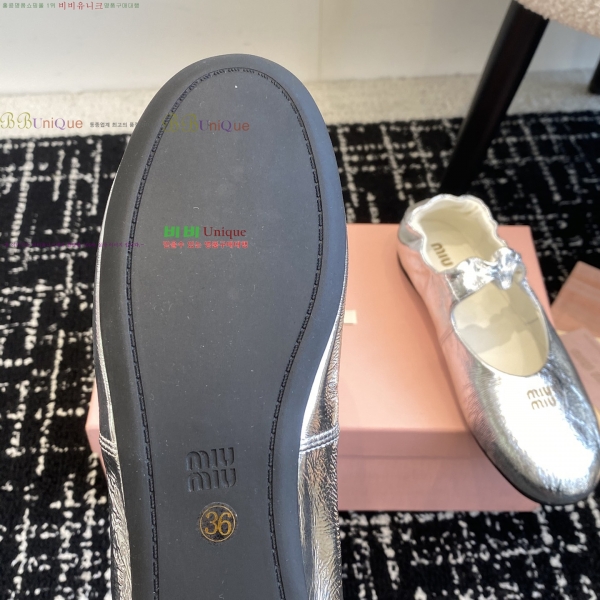 �̿�̿� �޸����� �÷����� 32MU253142-1