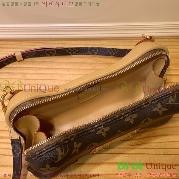 #���̺��� �� ����� ���ٱ� �̴� ũ�ν��� M12615-100