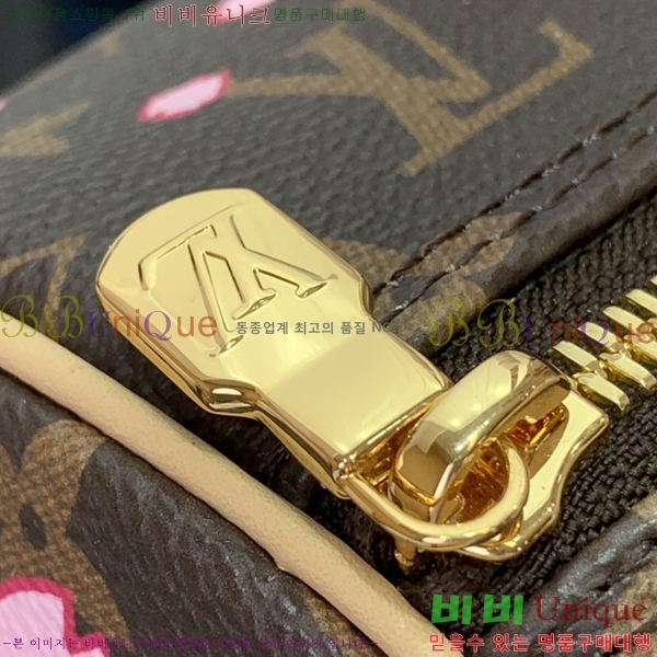 #���̺��� x ����ī�� ��ī�� ���߿� ����� M13097-1