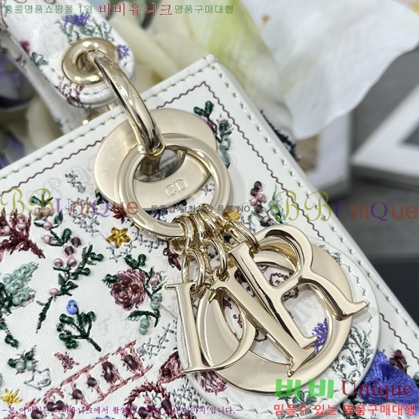 #��� ���̵�� �̴� M0505-1020