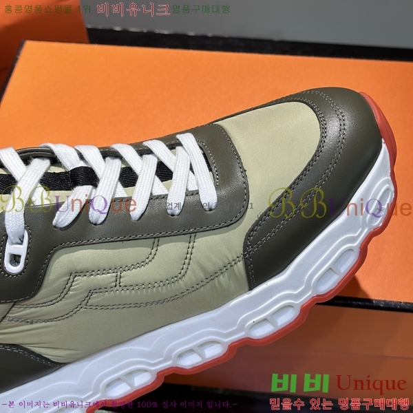 ���� �����޽� ����Ŀ�� HR599084-2