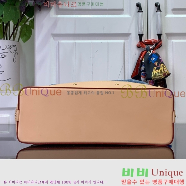 #���̺��� x ����ī�� �ڽ���ƽ �Ŀ�ġ GM M13893-101