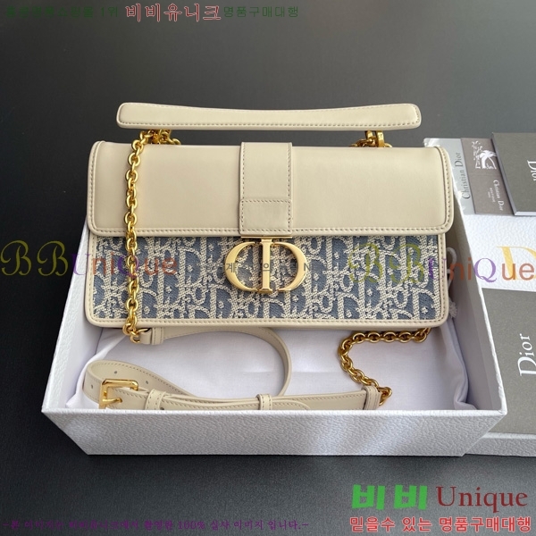 #��� 30 Montaigne ž �ڵ�� M9601-102