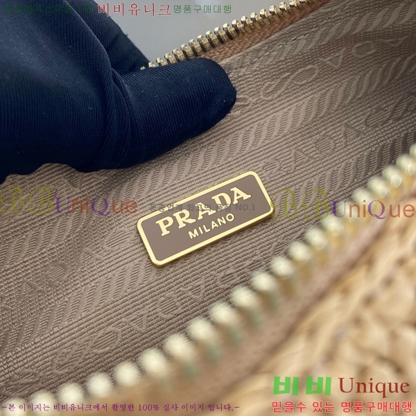 #����� �ΰ� ������� ���Ǿ� ȣ���� �̴� 1BC204B-101