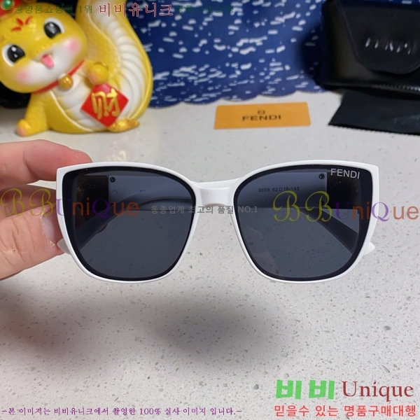 ��� ���۶� F924702-4