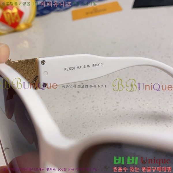 ��� ���۶� F924702-4