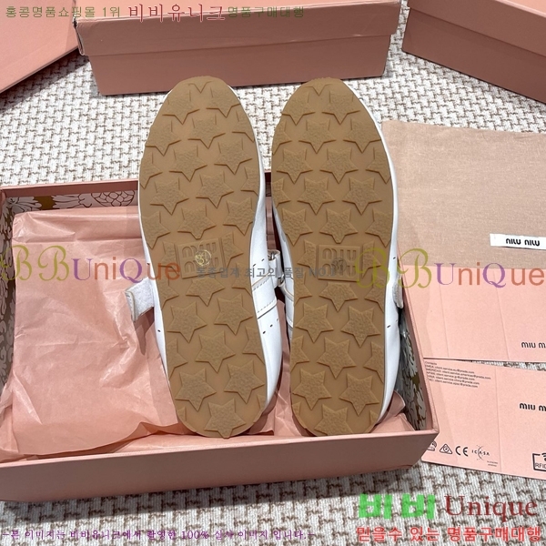 ���� �̿�̿� �޸����� �÷� 30MU255248-4