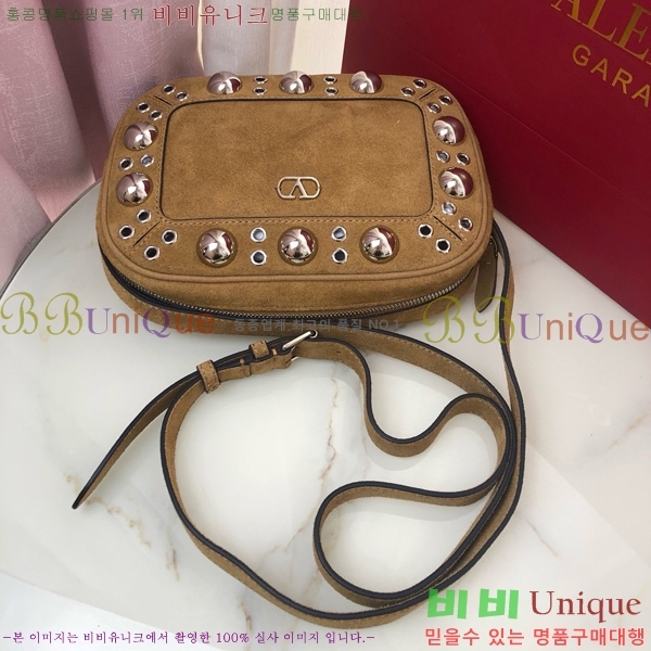 #�߷�Ƽ�� ����ٴ� ����Ʈ �׷��̴� ũ�ν��ٵ� �� 2020-201