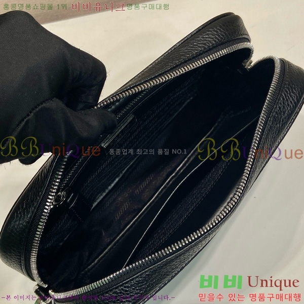 #����� ���� �ﰢ�ΰ� �Ŀ�ġ 2VF017-201