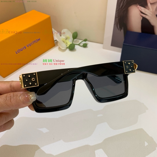 ���̺��� ���۶� �������� 9LV2561121-1