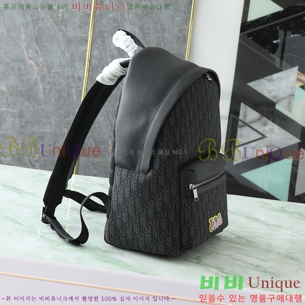 #��� ���̴� 2.0 KAWS ���� ���� 1ESBA199-302