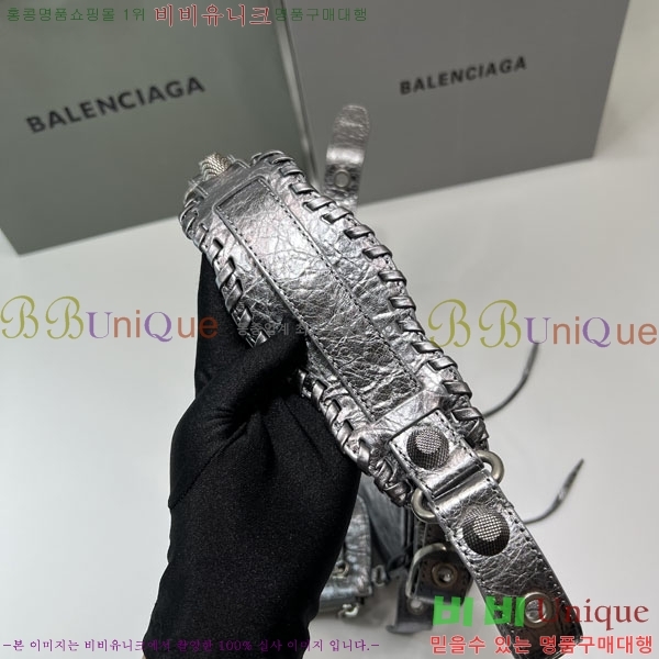 #�߷��þư� LE CAGOLE �� ī�� Xs ����� 671309-500