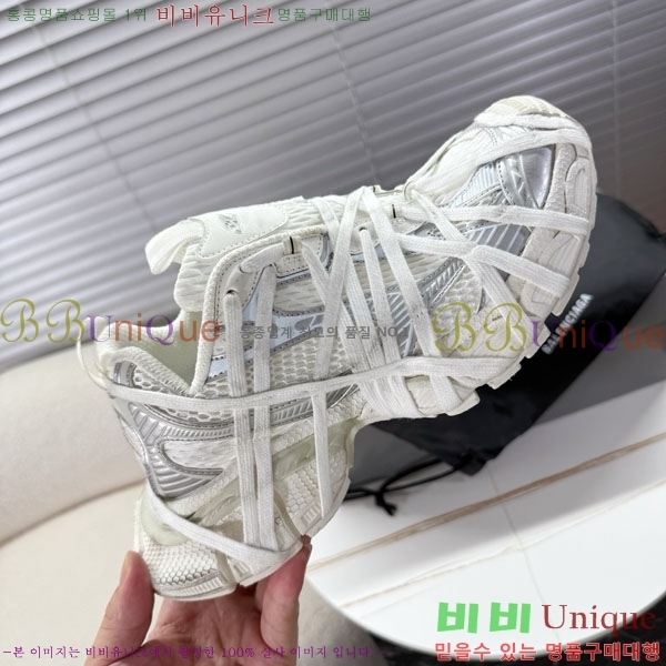 �߷��þư� 3XL Ʈ���̳� ����Ŀ�� BLA356602-7