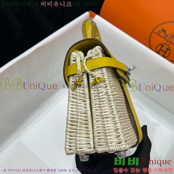 #�����޽� ��ũ�� �̸� 20 H305771-109 (����ǰ)