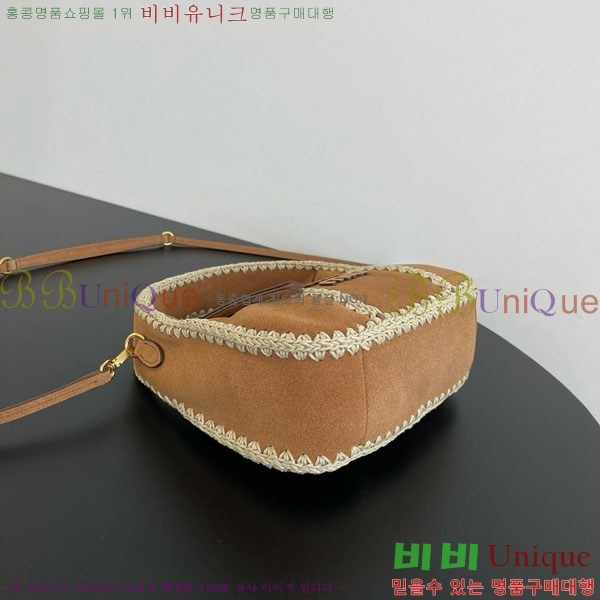 #�̿�̿� �����̵� ũ�μι� 5BC125-901