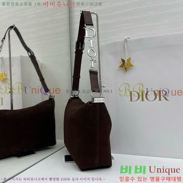 #��� ���ʼ� �ش��� JONATHAN ANDERSON ȣ���� M856324-4