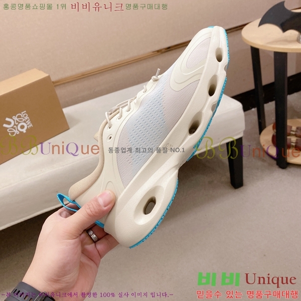 �������� �ο��� ����Ŀ�� LE559825-3