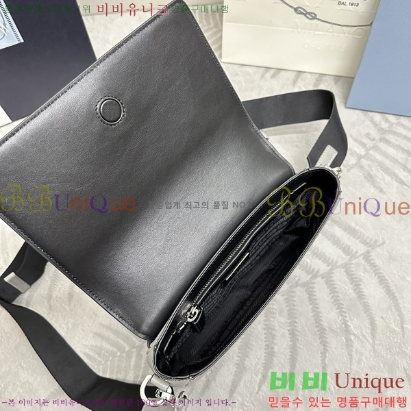 #����� ���� ���ǾƳ� ���� ũ�ν��ٵ�� 2VD059-1002