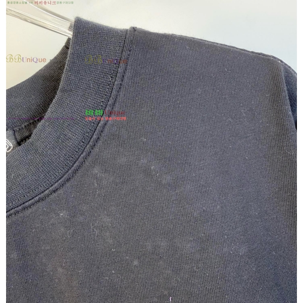 ���� ũ������ ���� Ƽ���� CH57379-2