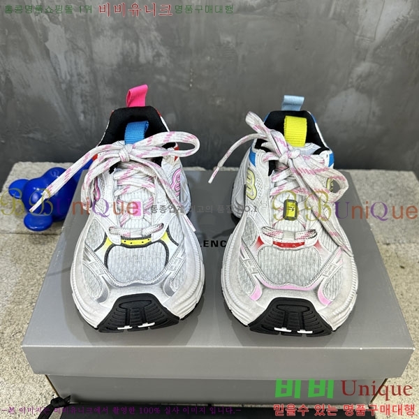 �߷��þư� 6XL Ʈ���̳� ����Ŀ�� BLA3568901-3