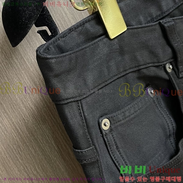 ���� ���ڷ� ��ġ�ڸ� ���� BC443977