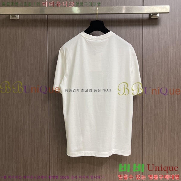 ���� ��**�� ���� Ƽ���� MO2461881-4