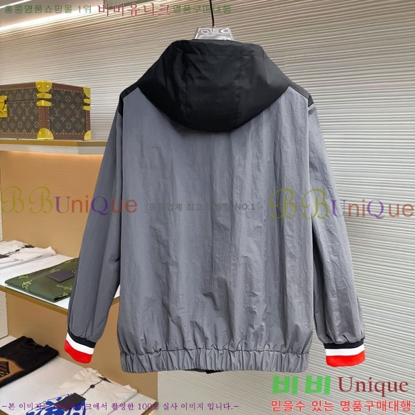 ���� ��**�� ���� MO780962