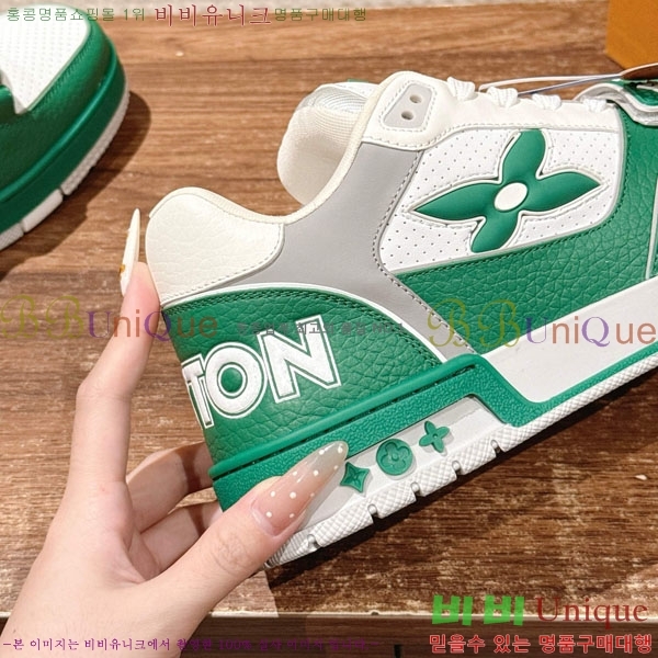 �������� LV Ʈ���̳� ����Ŀ�� LV511802-7