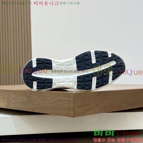 ���� ��**�� ����Ŀ�� M329747-3