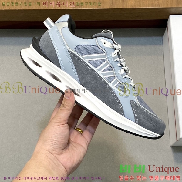 ���� ��**�� ����Ŀ�� MO592266-3