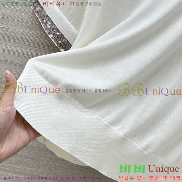 ���� ���ڷ� ��ġ�ڸ� ������ ���� Ƽ���� BC334507-16