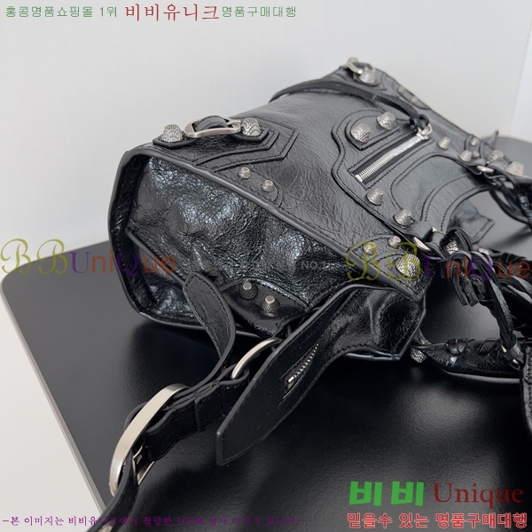 #�߷��þư� Neo cagole �� ��Ƽ�� 261610-101